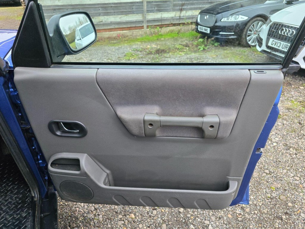 LAND ROVER DISCOVERY 2.5 TD5 GS 2001