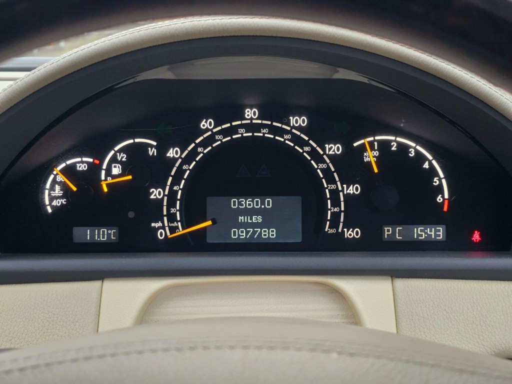 MERCEDES-BENZ CL 5.0 CL500 2004