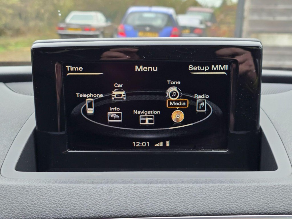 AUDI Q3 2.0 TDI SE 2013