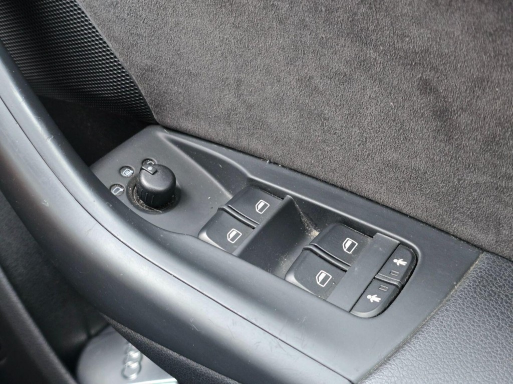 AUDI Q3 2.0 TDI SE 2013