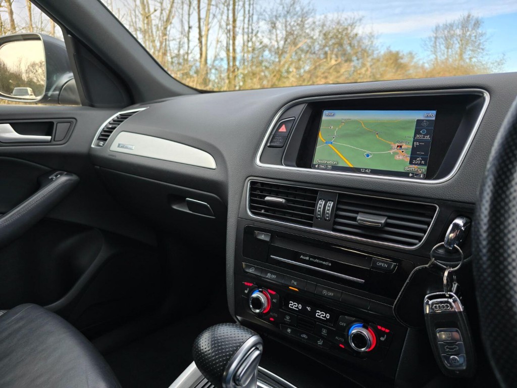 AUDI Q5 2.0 TDI S line Plus 2013