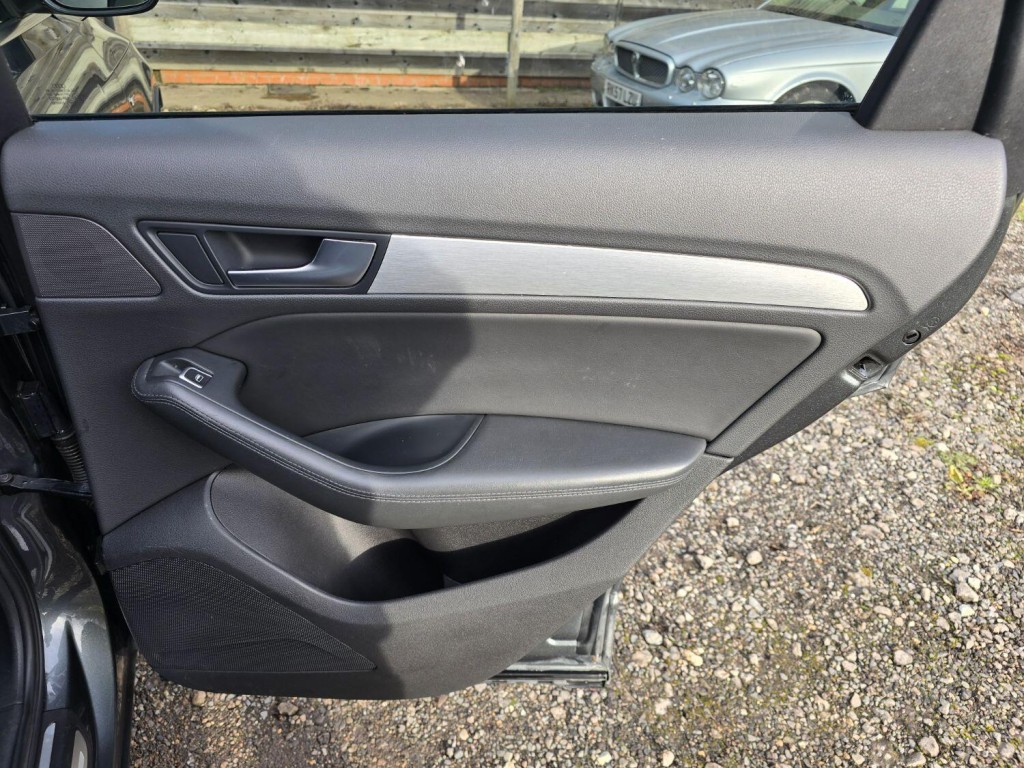 AUDI Q5 2.0 TDI S line Plus 2013