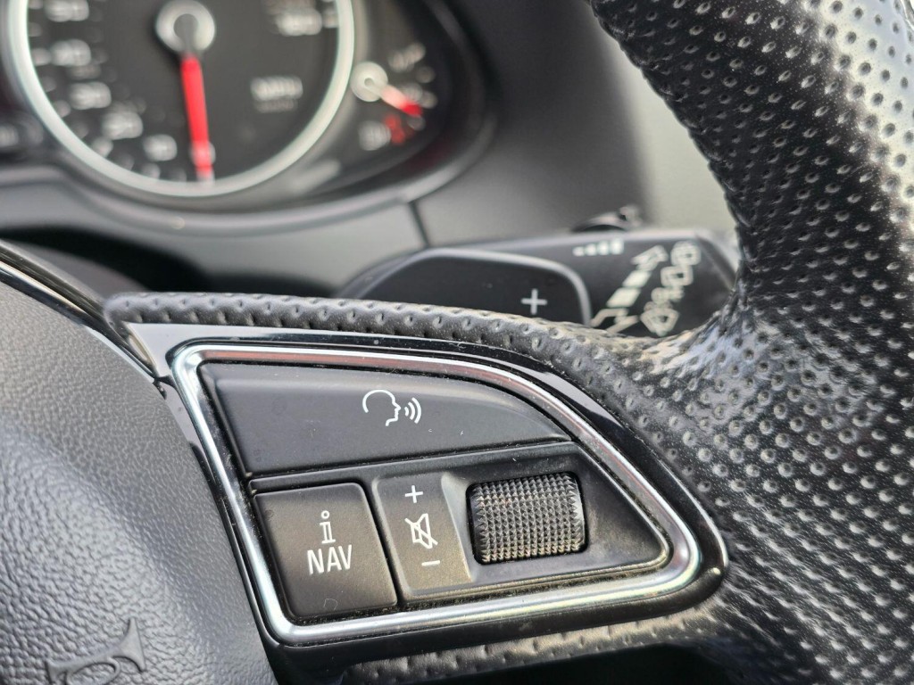 AUDI Q5 2.0 TDI S line Plus 2013