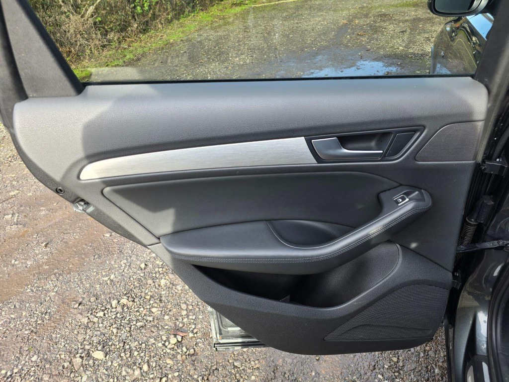 AUDI Q5 2.0 TDI S line Plus 2013