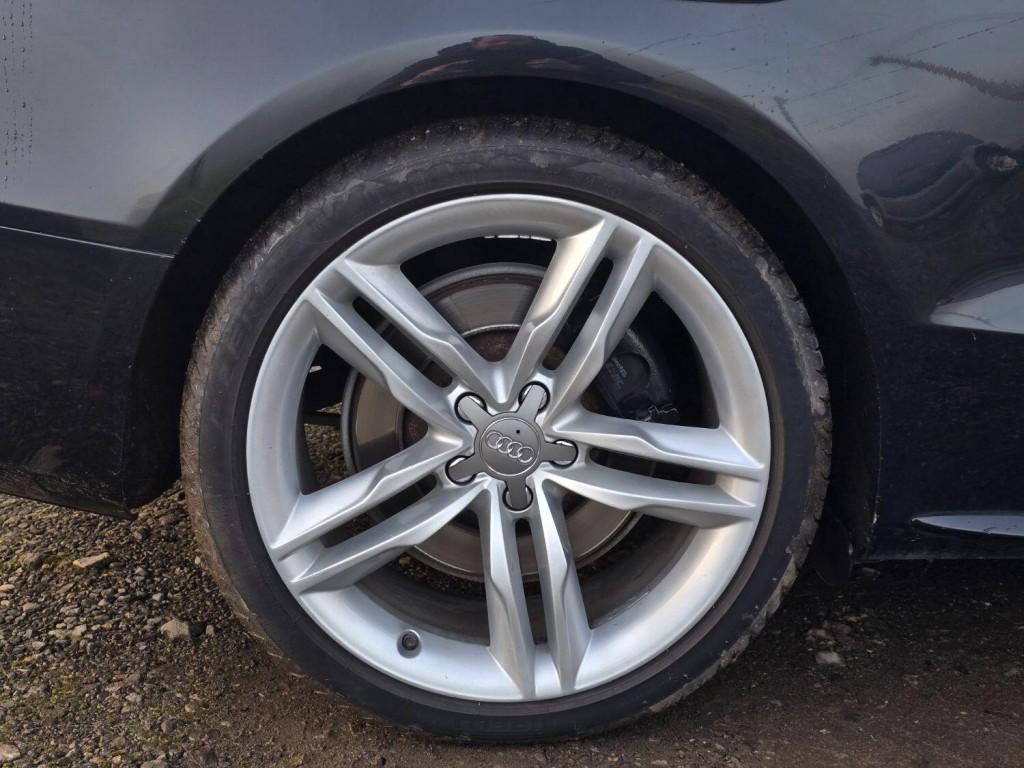 AUDI S5 3.0 TFSI V6 2010