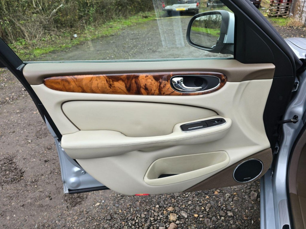 JAGUAR XJ 2.7 TD Sovereign 2007
