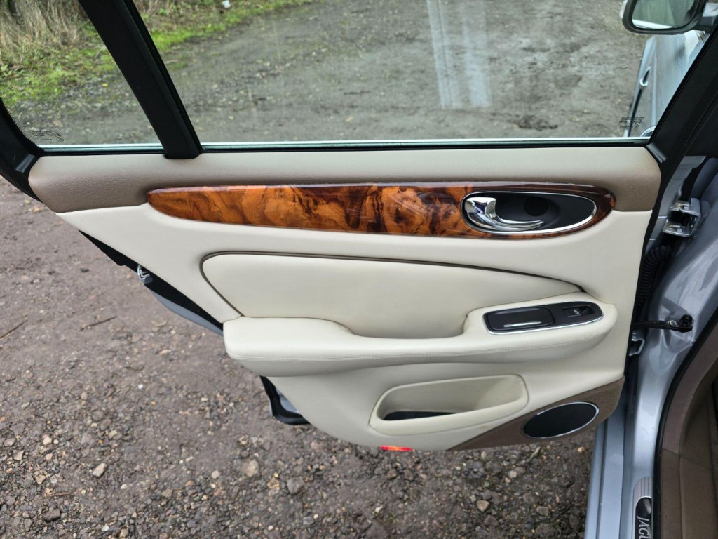 JAGUAR XJ 2.7 TD Sovereign 2007