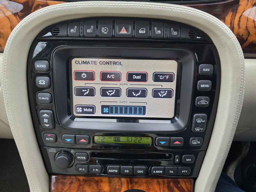 JAGUAR XJ 2.7 TD Sovereign 2007