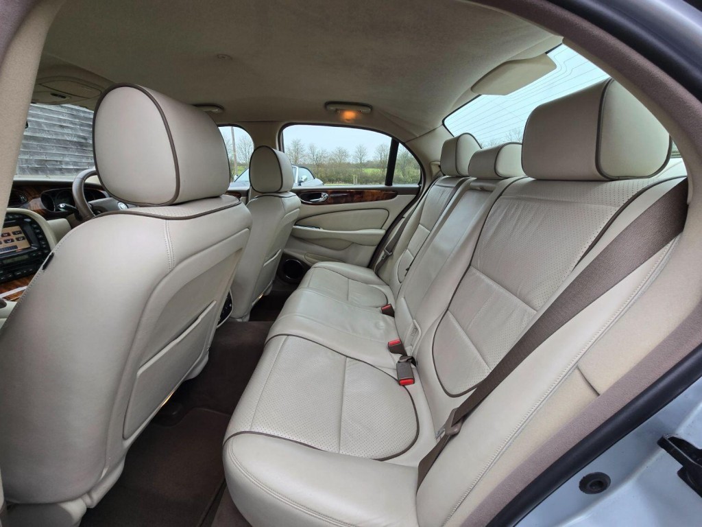 JAGUAR XJ 2.7 TD Sovereign 2007