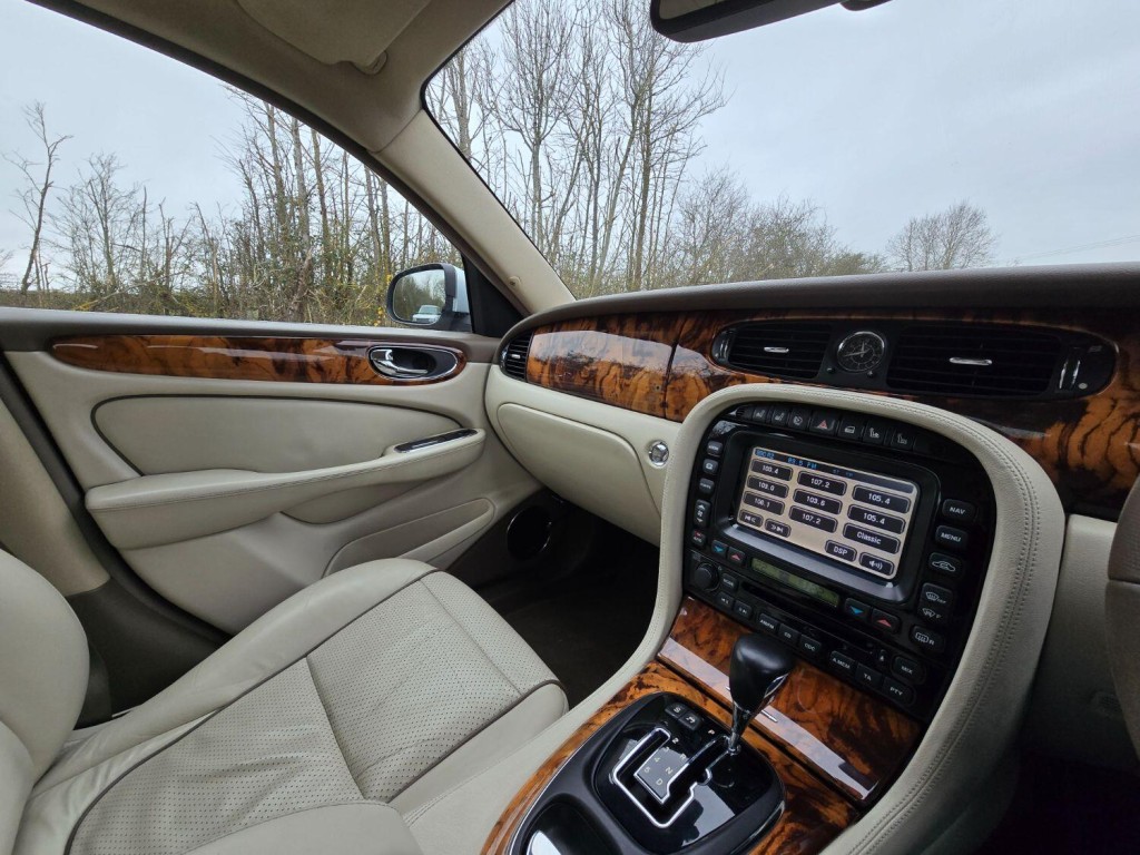 JAGUAR XJ 2.7 TD Sovereign 2007