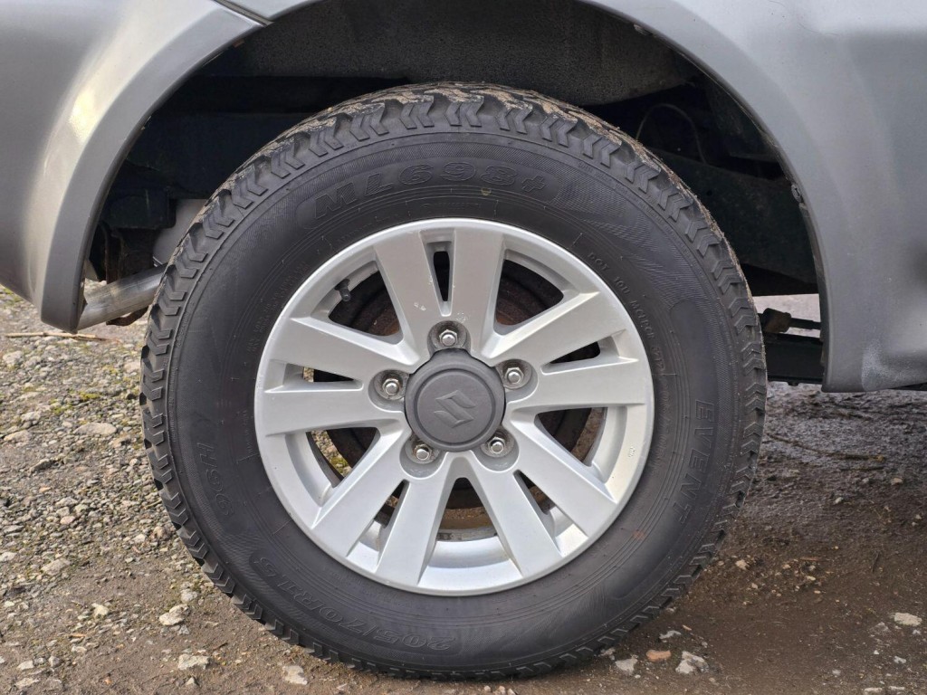 SUZUKI JIMNY 1.3 SZ4 2010