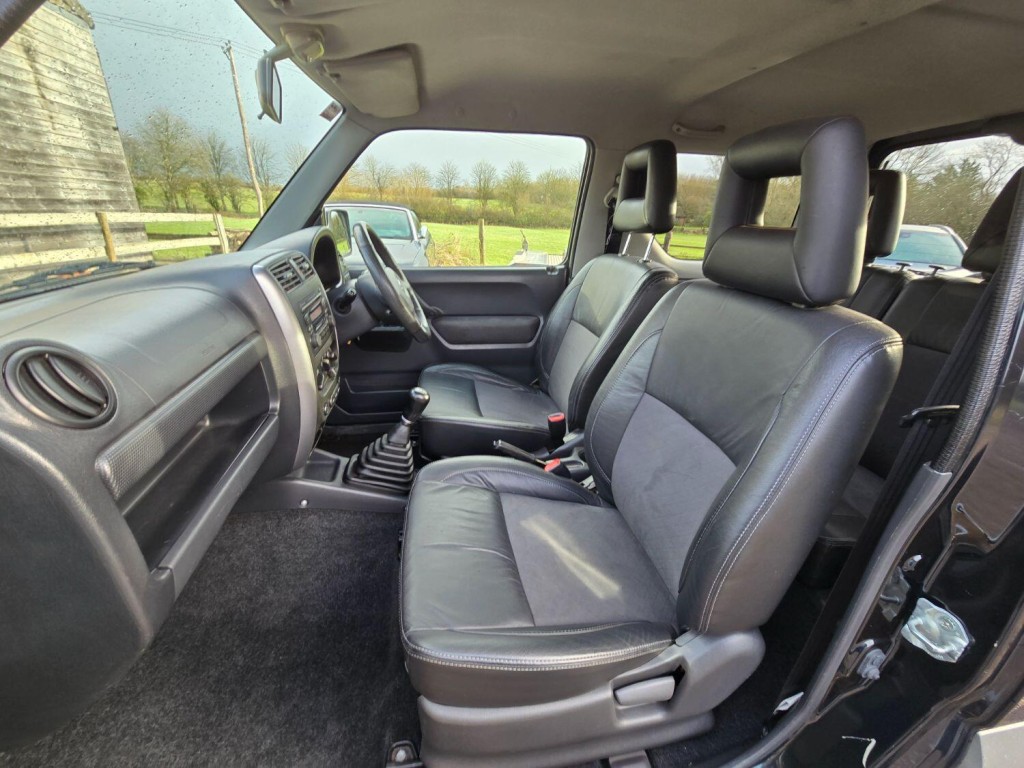 SUZUKI JIMNY 1.3 SZ4 2010