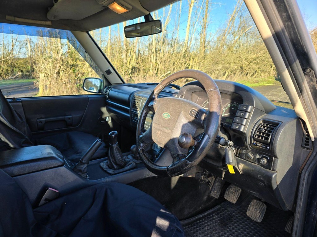 LAND ROVER DISCOVERY 2.5 TD5 GS 2003