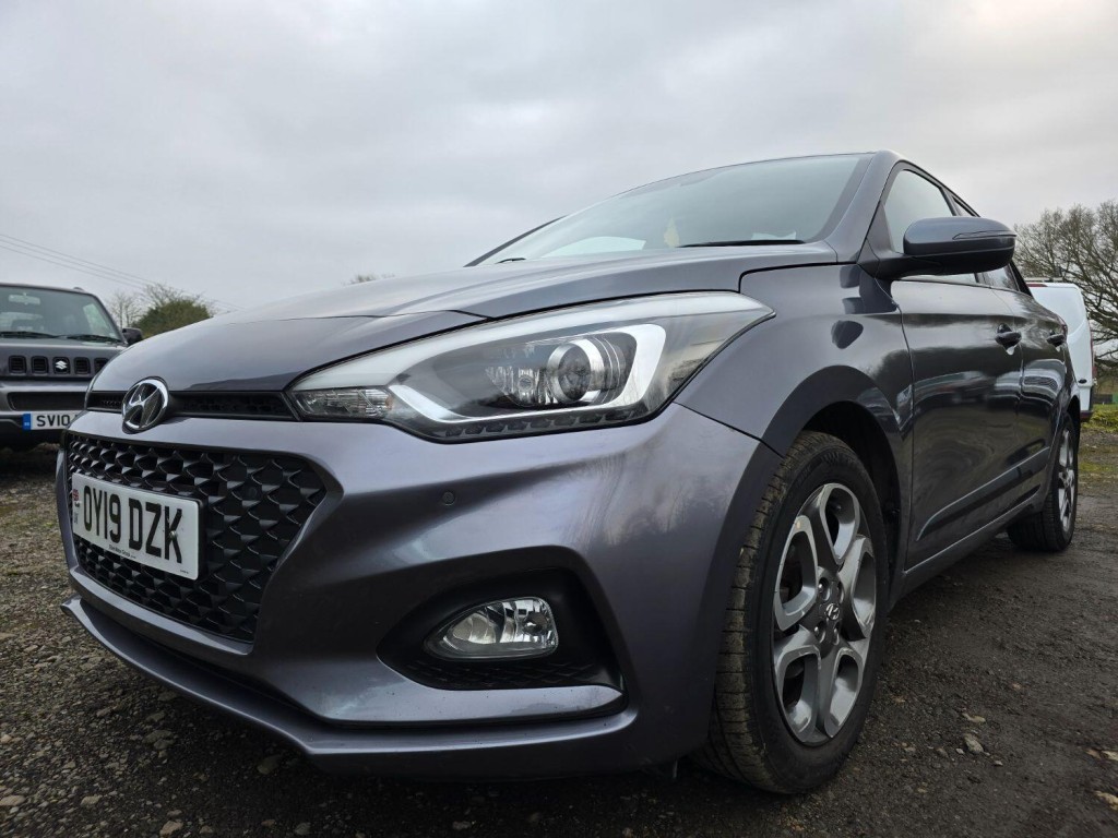 HYUNDAI I20 1.2 Premium Nav 2019