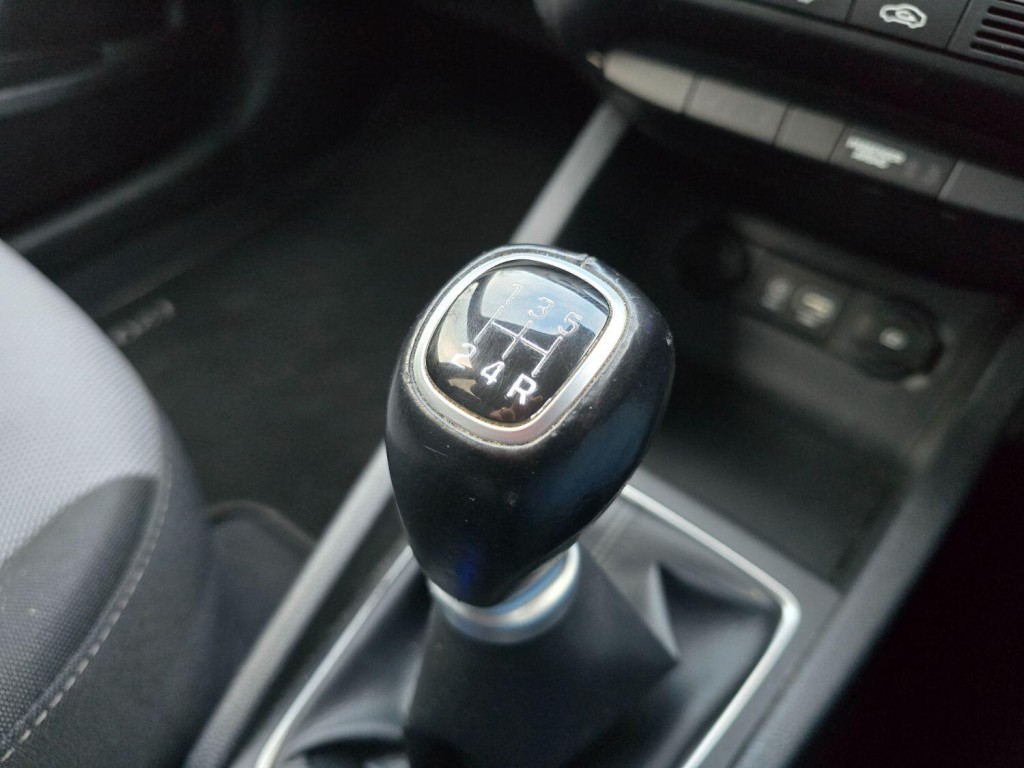 HYUNDAI I20 1.2 Premium Nav 2019