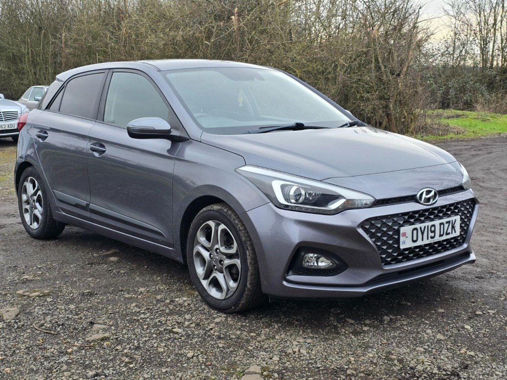 HYUNDAI I20 1.2 Premium Nav 2019