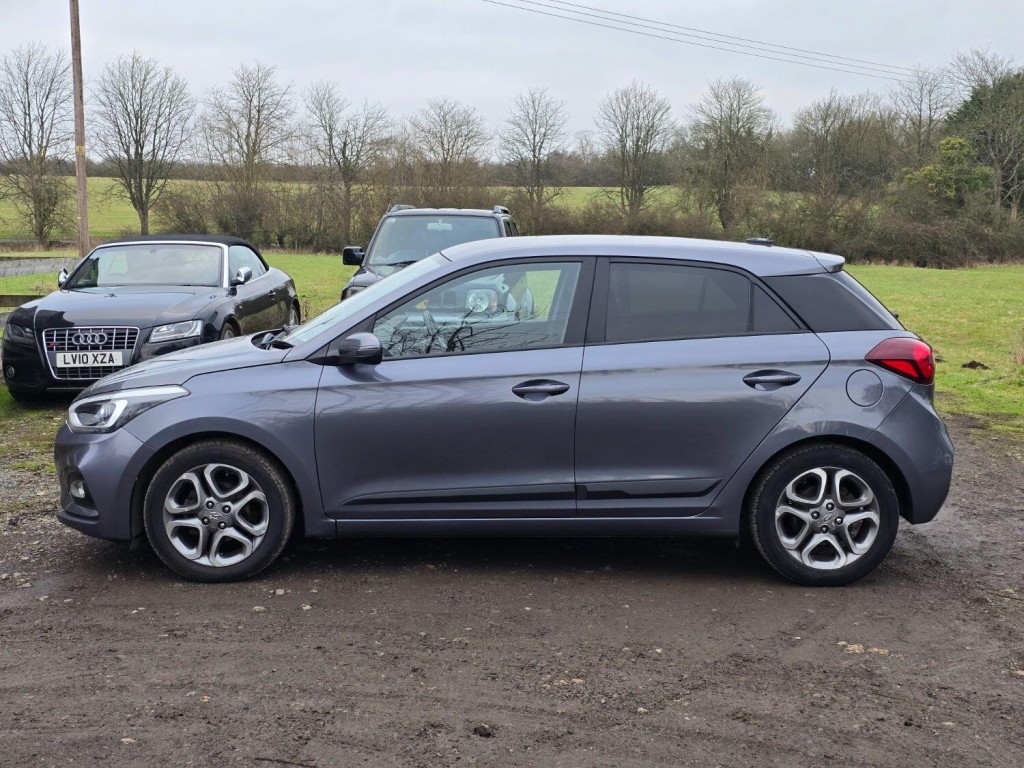 HYUNDAI I20 1.2 Premium Nav 2019