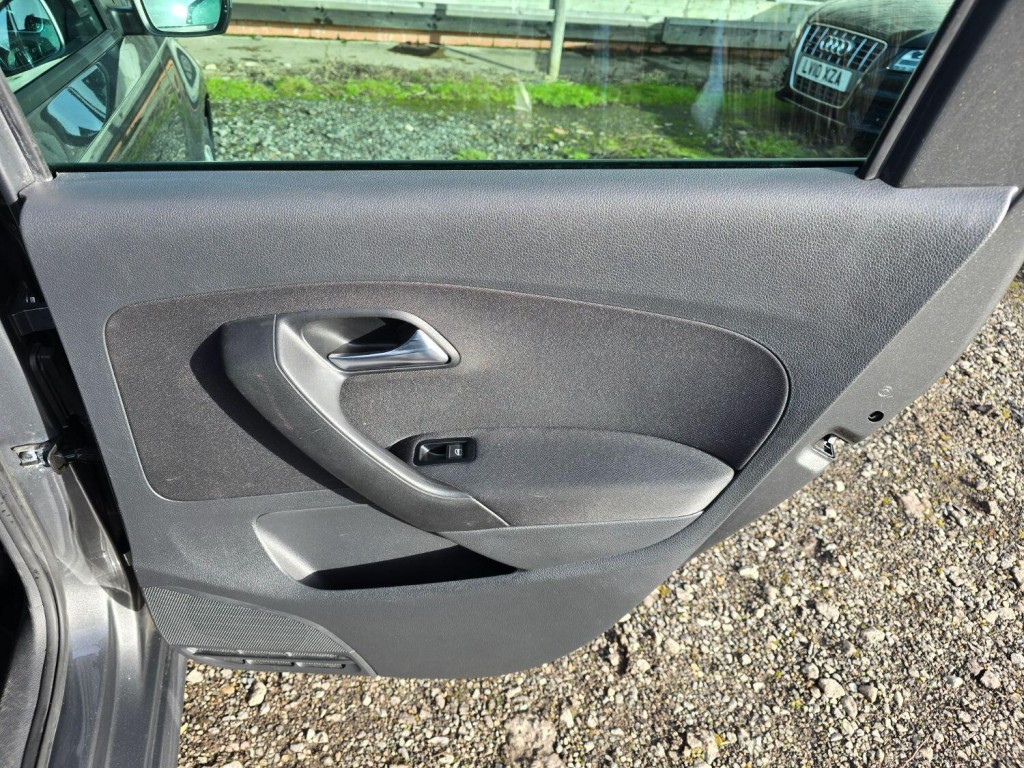 VOLKSWAGEN POLO 1.2 Match 2012