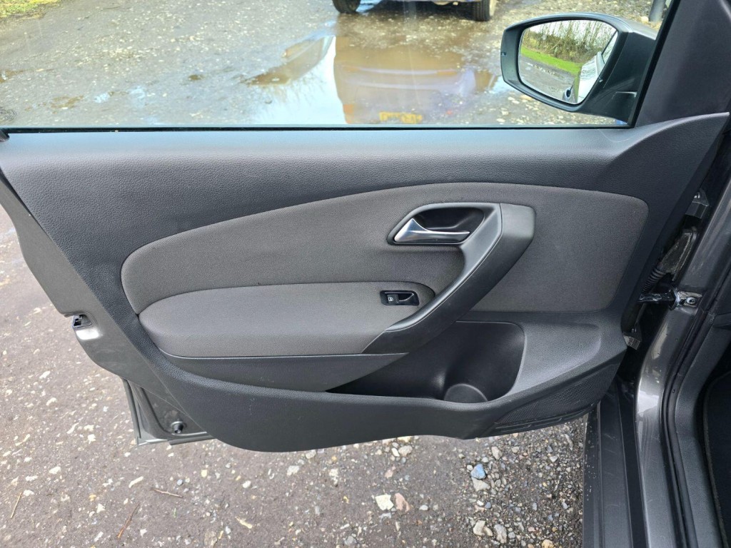 VOLKSWAGEN POLO 1.2 Match 2012