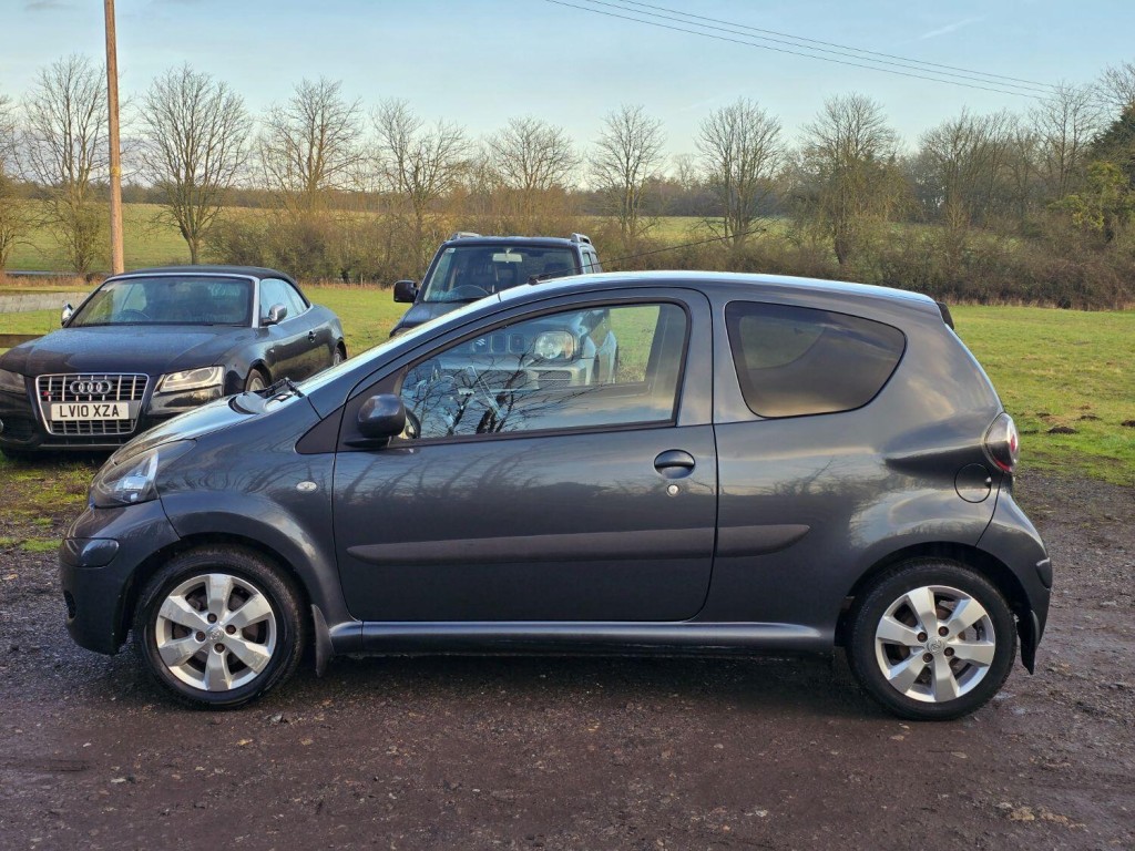 TOYOTA AYGO 1.0 VVT-i Go 2012