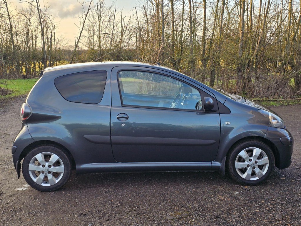 TOYOTA AYGO 1.0 VVT-i Go 2012