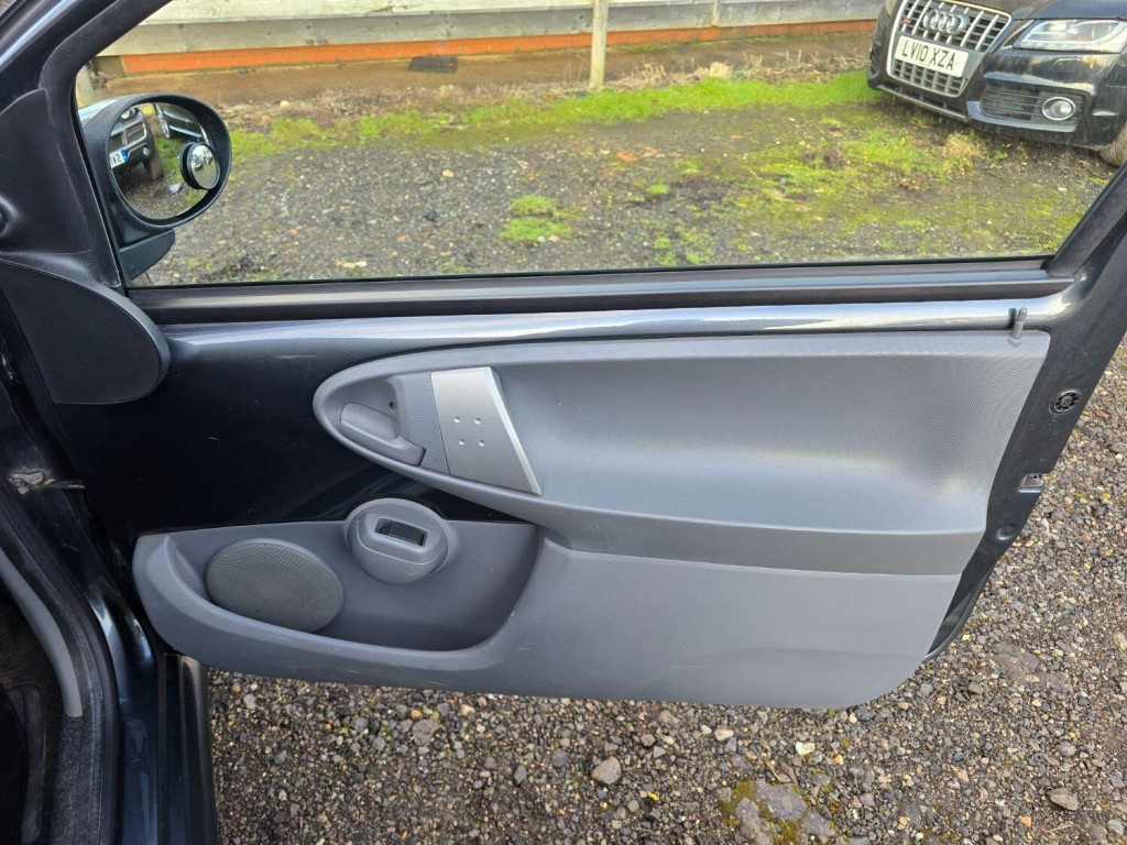 TOYOTA AYGO 1.0 VVT-i Go 2012