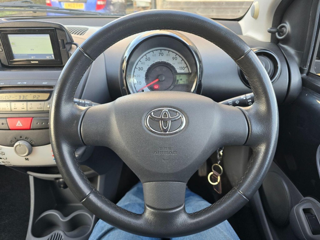 TOYOTA AYGO 1.0 VVT-i Go 2012