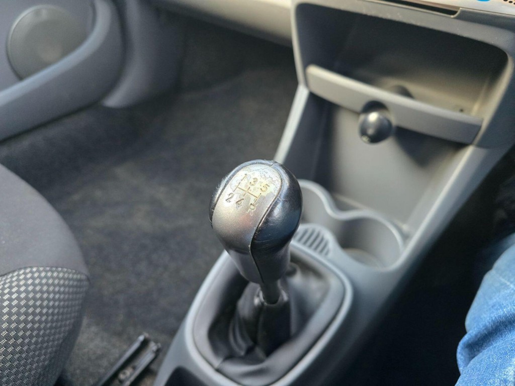 TOYOTA AYGO 1.0 VVT-i Go 2012