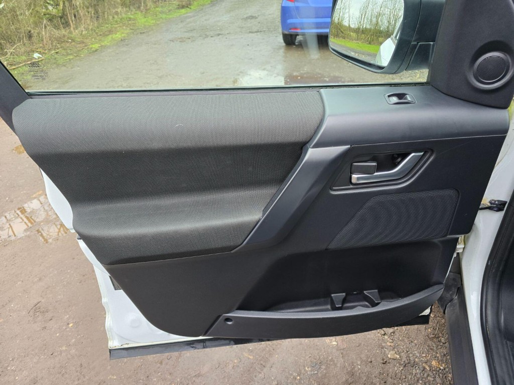 LAND ROVER FREELANDER 2 2.2 TD4 S 2011