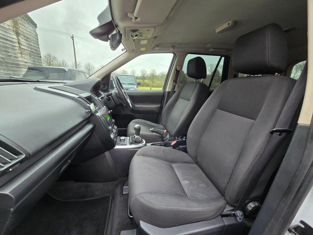 LAND ROVER FREELANDER 2 2.2 TD4 S 2011