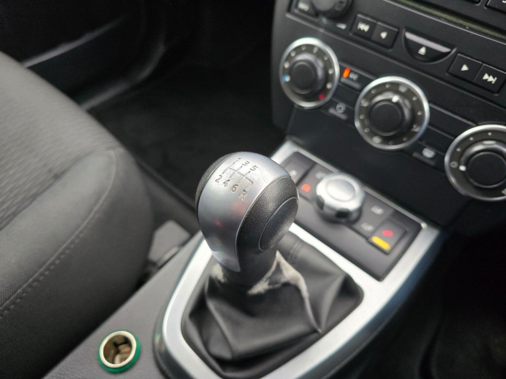 LAND ROVER FREELANDER 2 2.2 TD4 S 2011