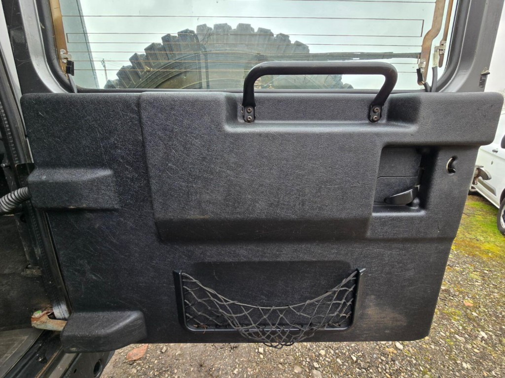 LAND ROVER DEFENDER 110 2.4TDCi XS Utility 2009