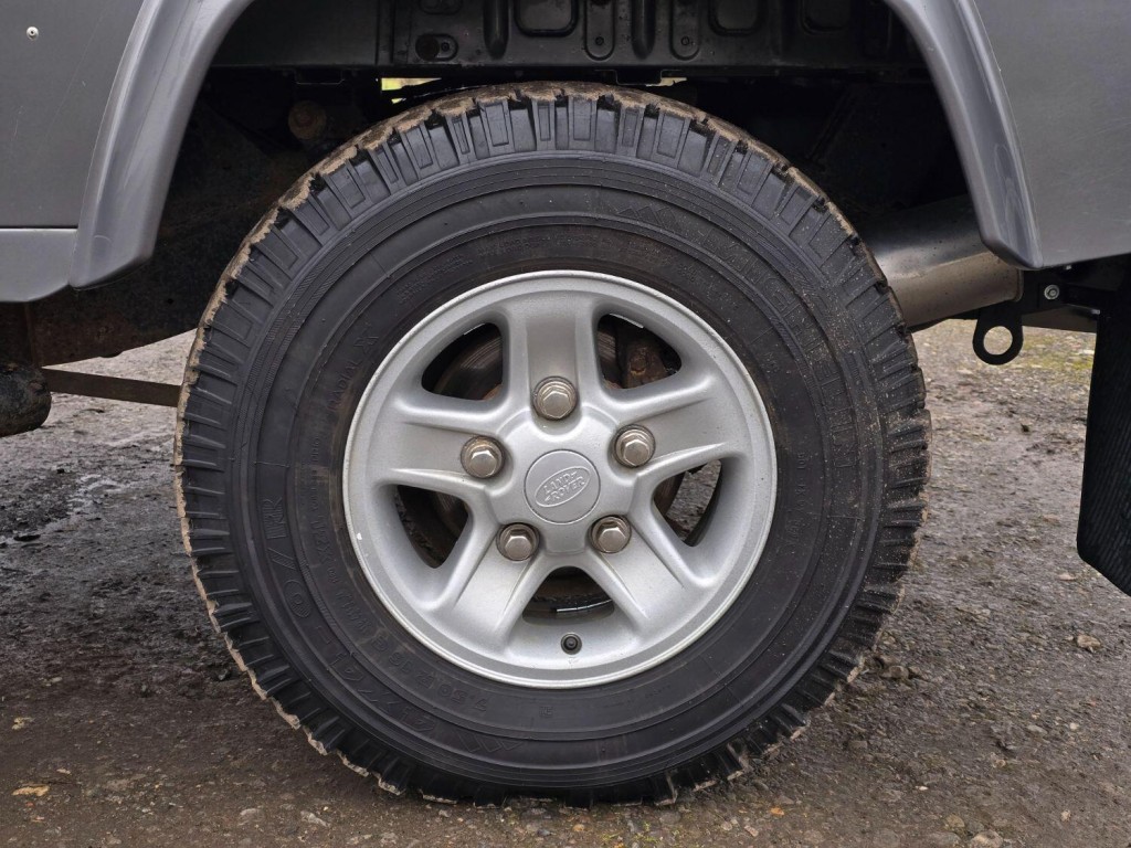 LAND ROVER DEFENDER 110 2.4TDCi XS Utility 2009