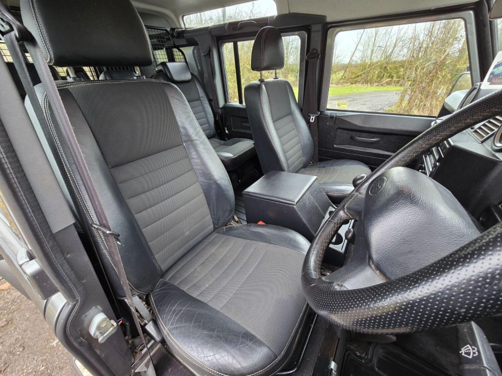 LAND ROVER DEFENDER 110 2.4TDCi XS Utility 2009