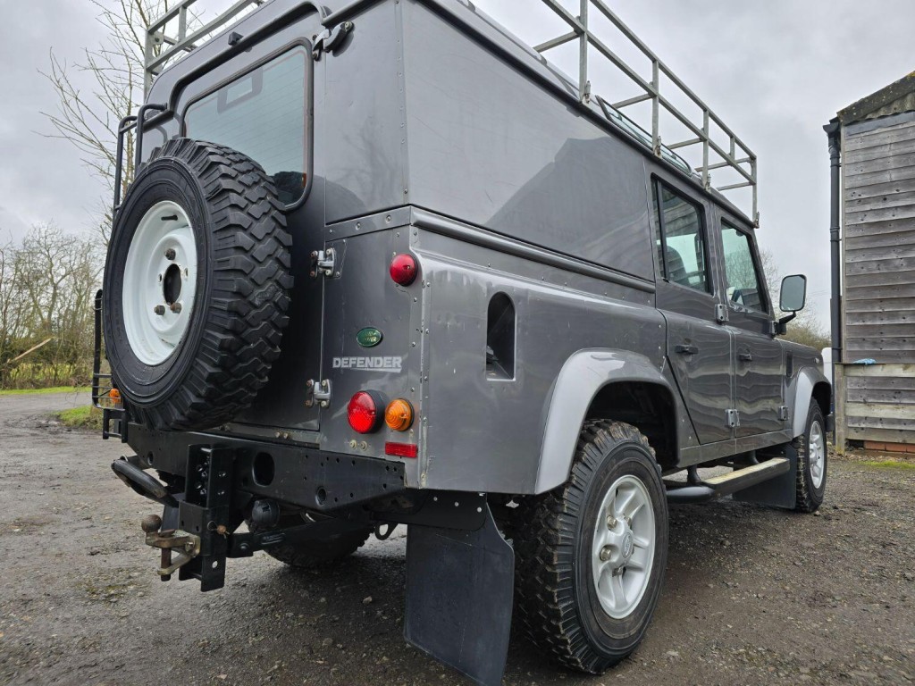 LAND ROVER DEFENDER 110 2.4TDCi XS Utility 2009