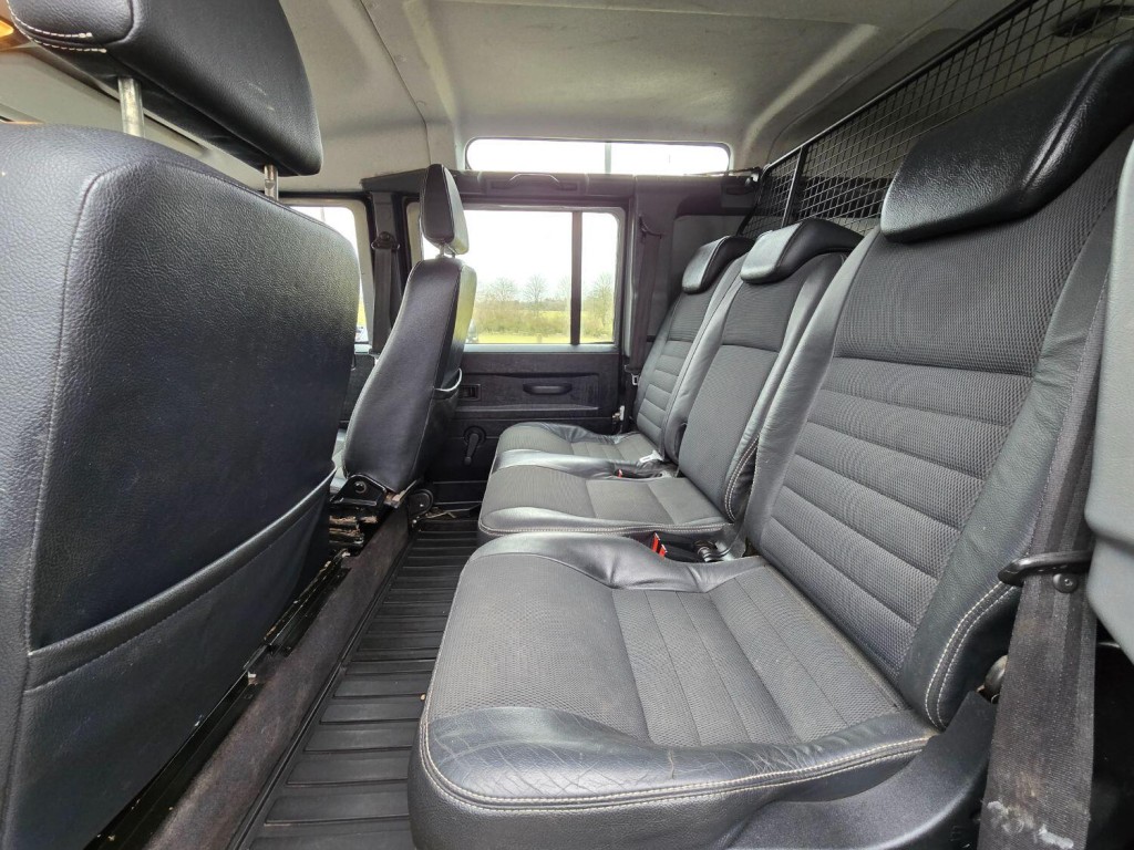 LAND ROVER DEFENDER 110 2.4TDCi XS Utility 2009