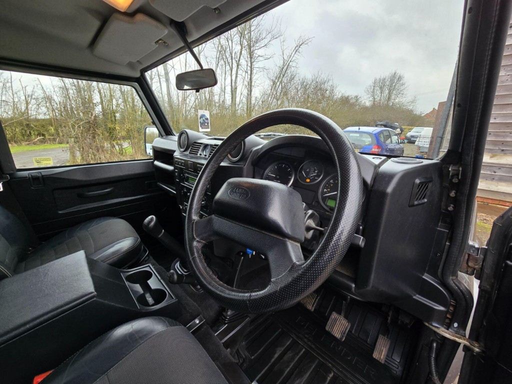 LAND ROVER DEFENDER 110 2.4TDCi XS Utility 2009