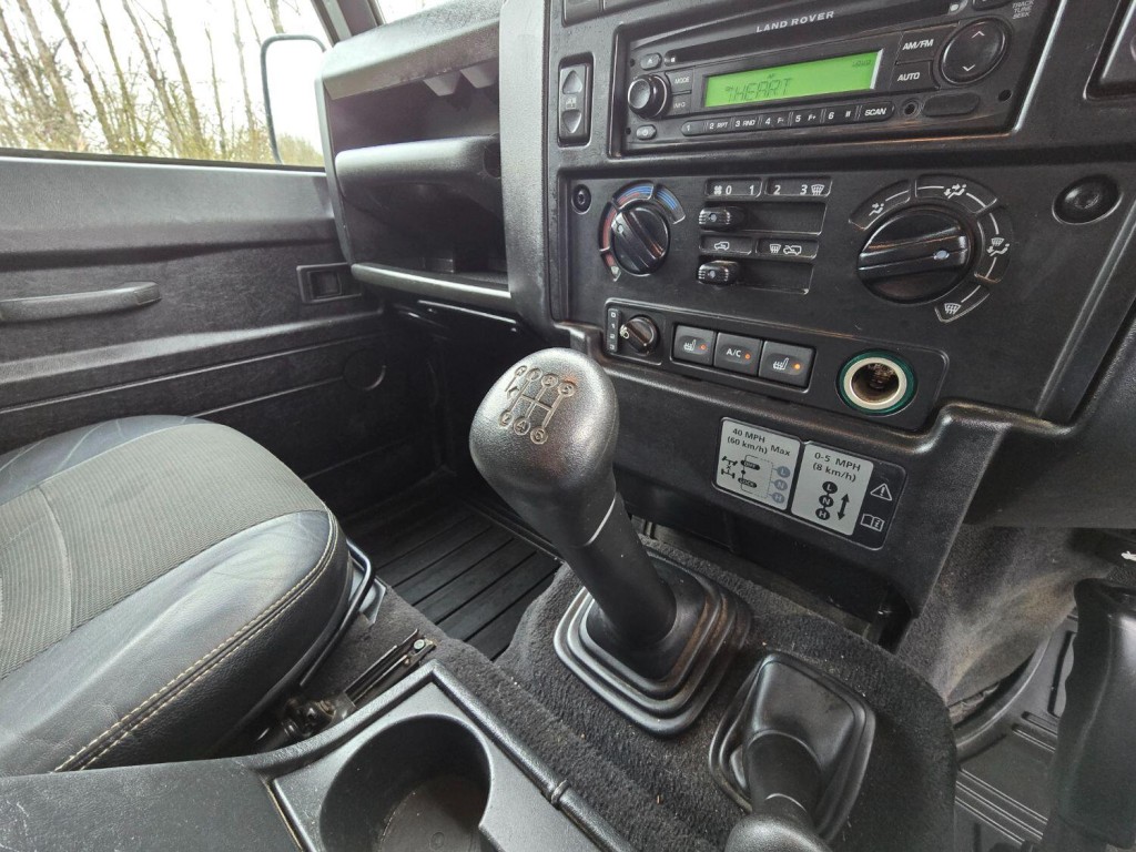 LAND ROVER DEFENDER 110 2.4TDCi XS Utility 2009