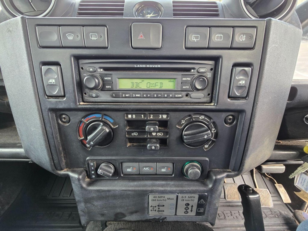 LAND ROVER DEFENDER 110 2.4 TDCi XS 2007