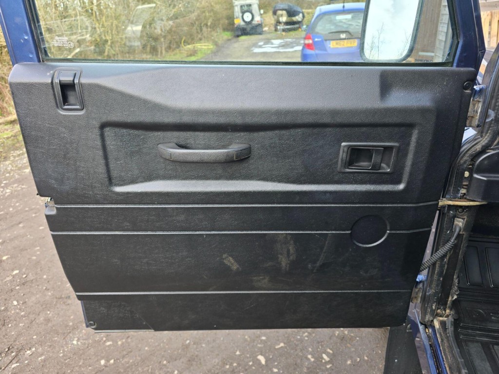 LAND ROVER DEFENDER 110 2.4 TDCi XS 2007