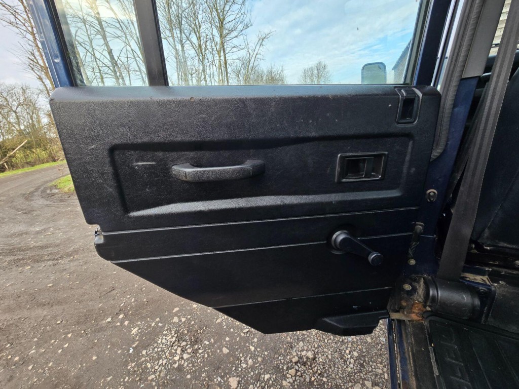 LAND ROVER DEFENDER 110 2.4 TDCi XS 2007