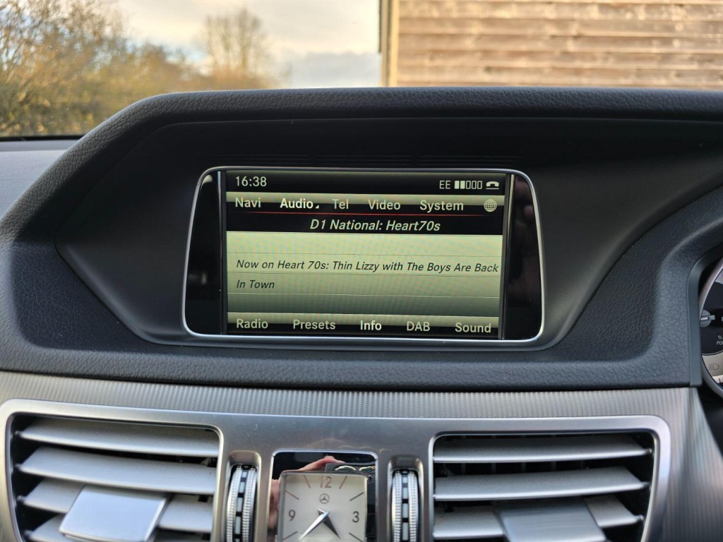 MERCEDES-BENZ E CLASS 2.1 E300dh BlueTEC AMG Sport 2014