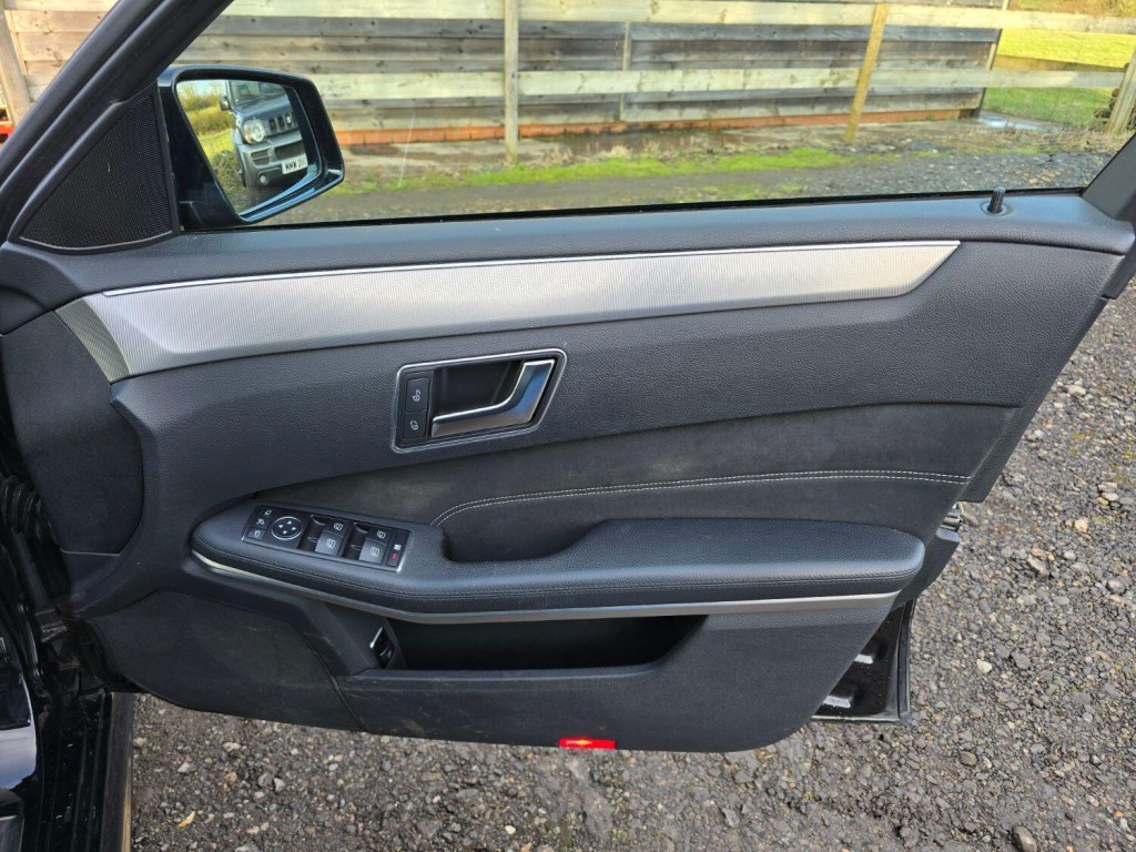 MERCEDES-BENZ E CLASS 2.1 E300dh BlueTEC AMG Sport 2014