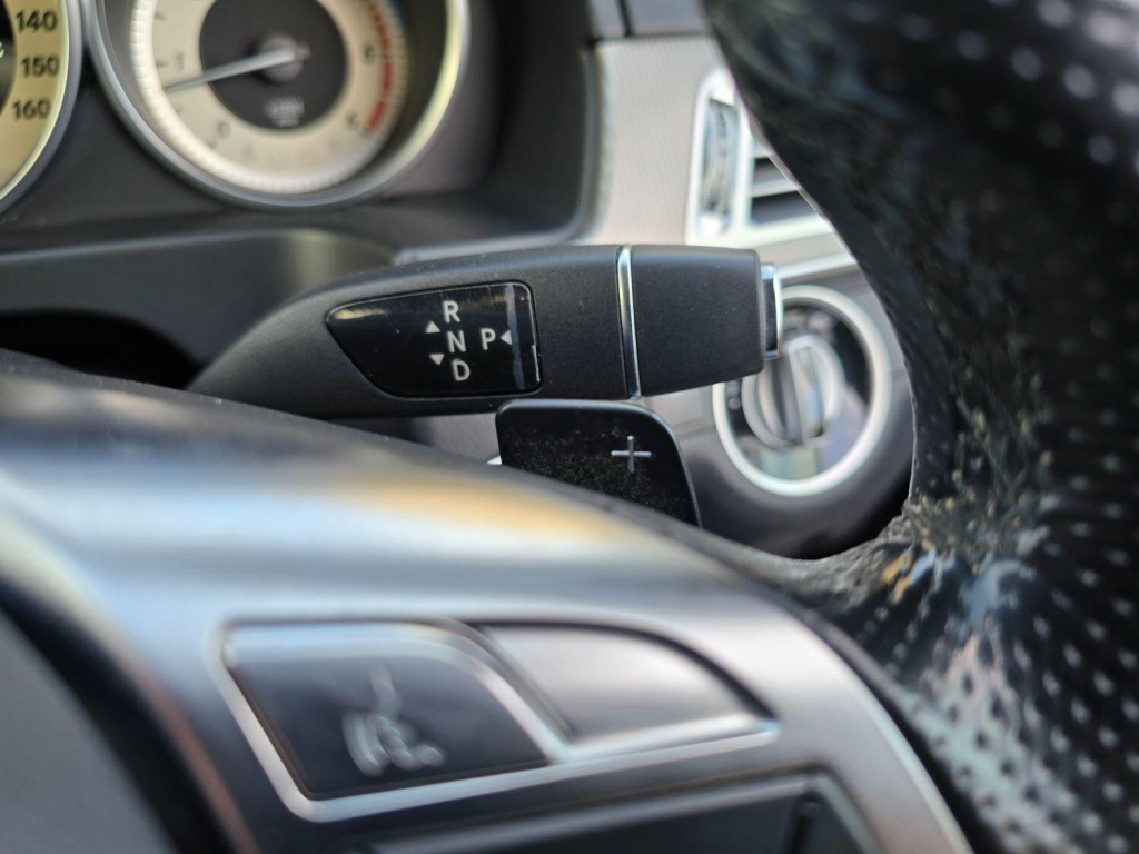 MERCEDES-BENZ E CLASS 2.1 E300dh BlueTEC AMG Sport 2014