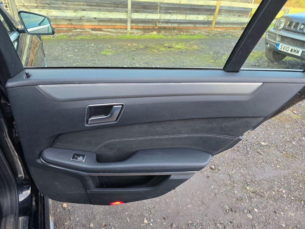 MERCEDES-BENZ E CLASS 2.1 E300dh BlueTEC AMG Sport 2014