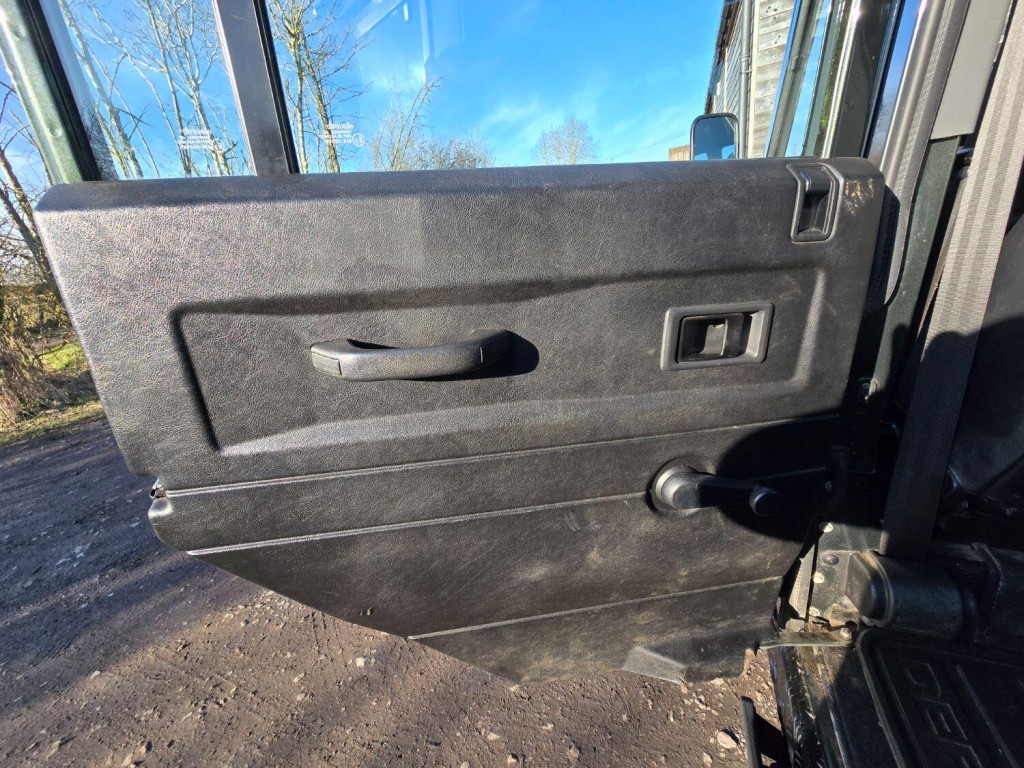 LAND ROVER DEFENDER 110 2.4 TDCi County 2007