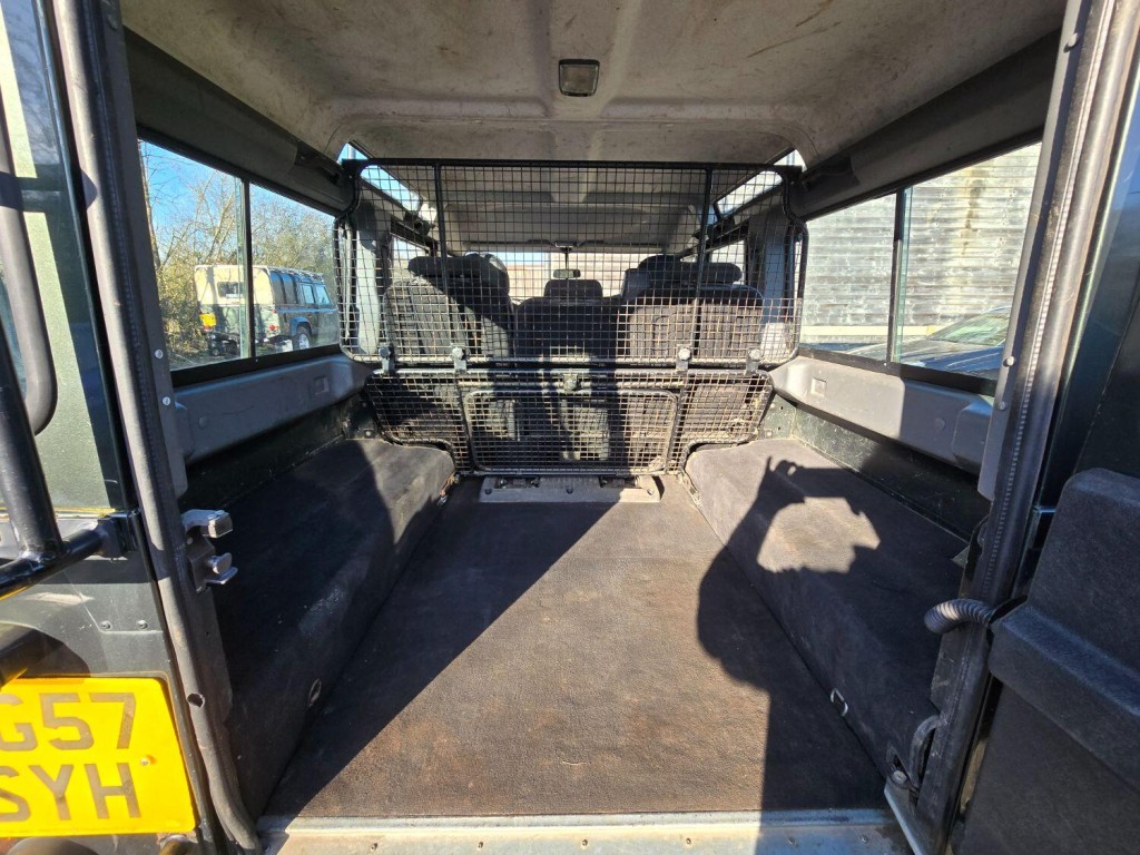 LAND ROVER DEFENDER 110 2.4 TDCi County 2007