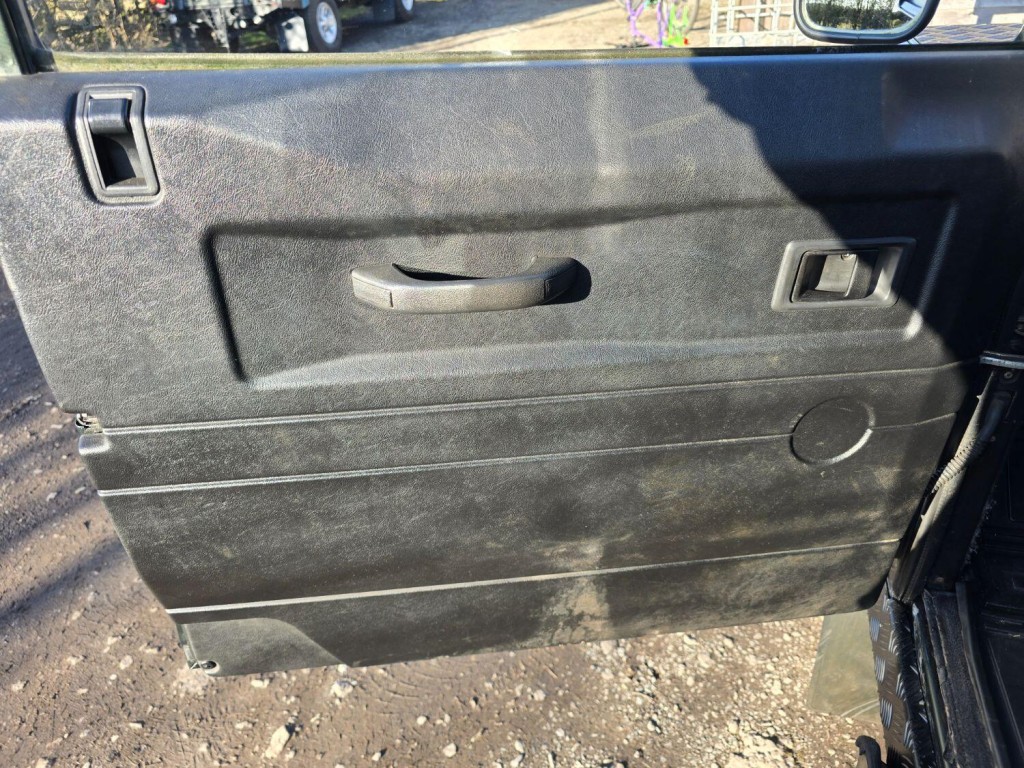 LAND ROVER DEFENDER 110 2.4 TDCi County 2007