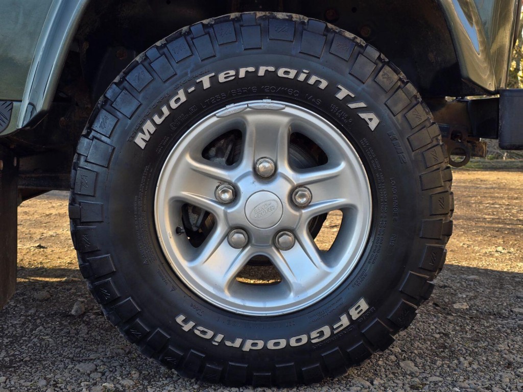 LAND ROVER DEFENDER 110 2.4 TDCi County 2007