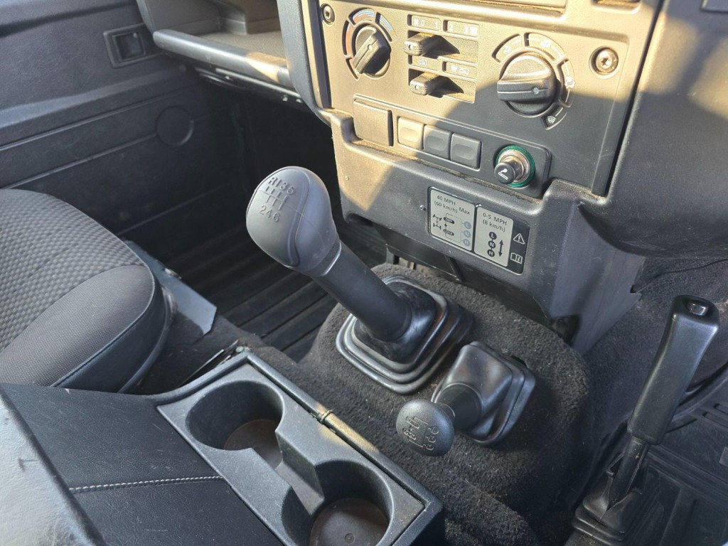 LAND ROVER DEFENDER 110 2.4 TDCi County 2009